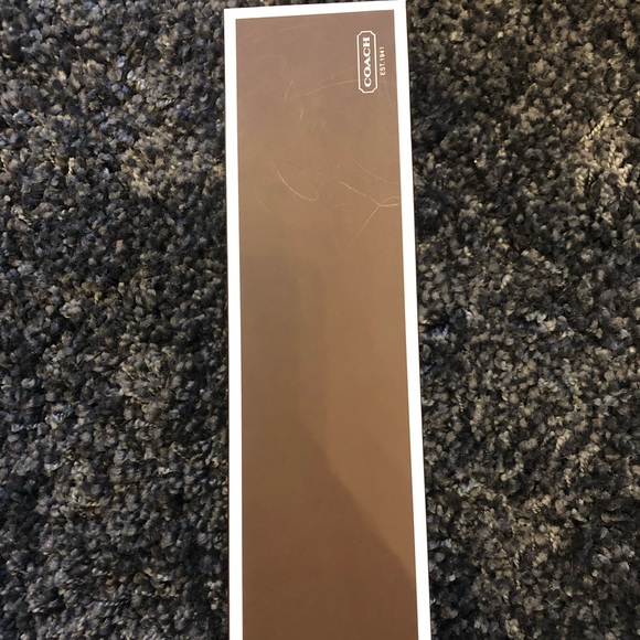 NWT Gold Coach watch - Picture 3 of 4